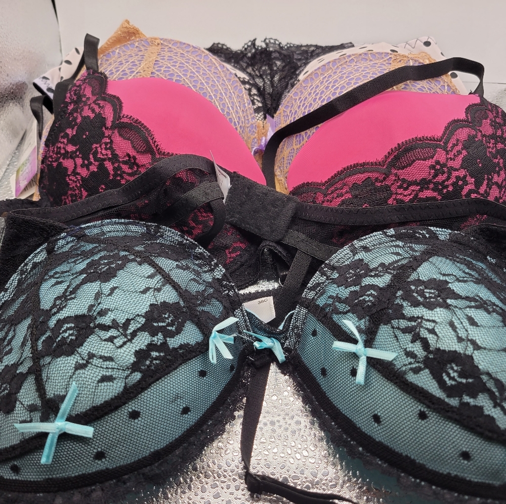 NWT 4 BRA 38C SET with Free Panty Hers By Herman